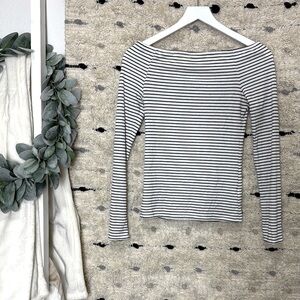 Lucky Brand Black and  White striped Fitted scooped neck Long Sleeve sweater S